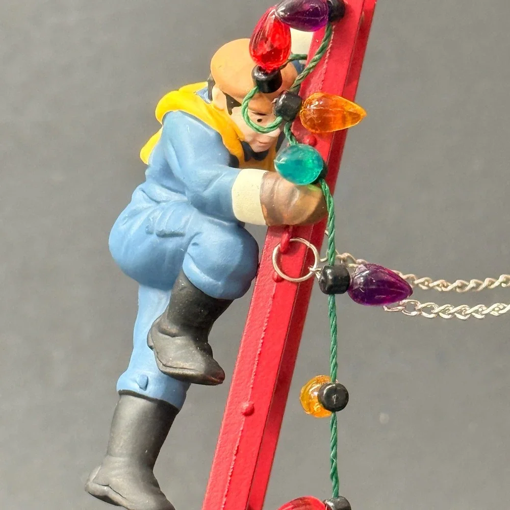 Dept 56 Heritage Village Town Tree Trimmers 5528-0 Christmas Village Accessory